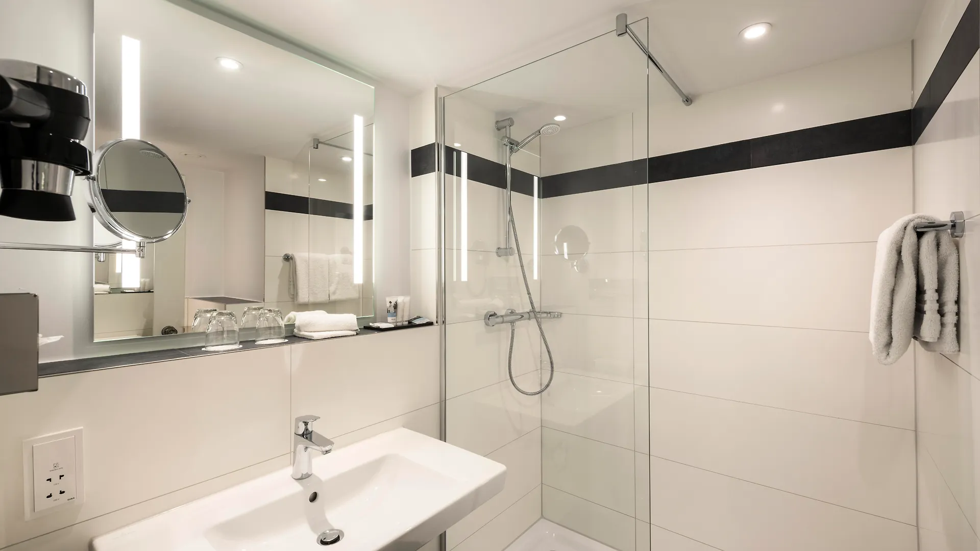 Mercure Hotel Mannheim Am Friedensplatz 4*,  Germany
